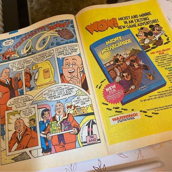 Archie 3000 Issues 1 & 2 Comics - Picture 7 of 9